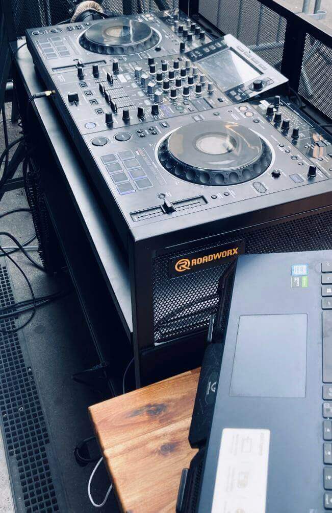 Salle de réception de mariage avec régie DJ Alves à Cherbourg